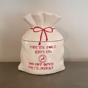 Magenta Sack Canister